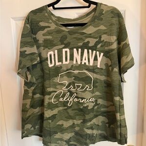 Old Navy Green Camo Short Sleeve Tee